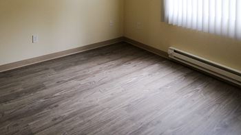 Luxury vinyl plank (lvp) flooring
